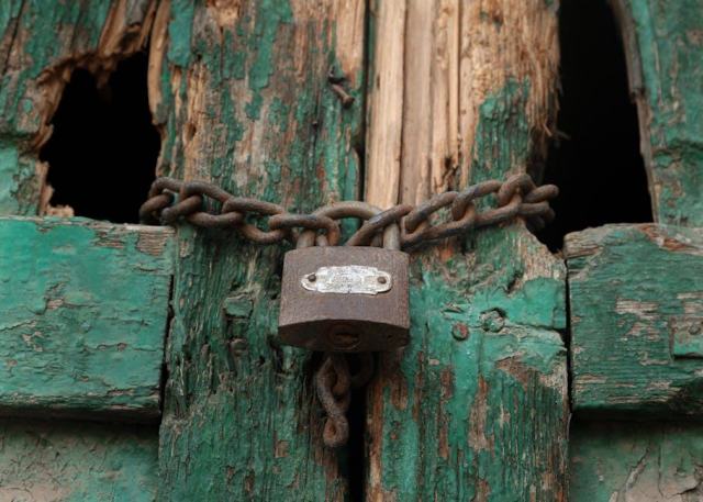 Bien choisir son serrurier dépanneur : le guide anti-arnaque Bien choisir son serrurier dépanneur : le guide anti-arnaque